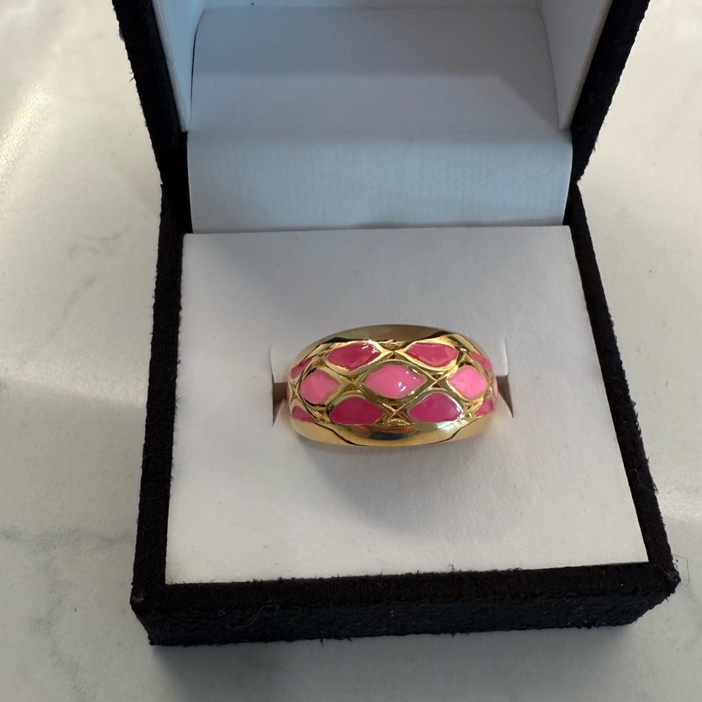 Made in Italy!  18KGOS Shades of Pink Enamel Dome Ring - Size 8